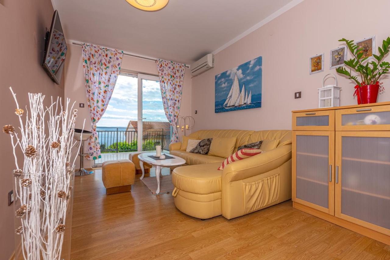 Apartmani Jasminka Dramalj Exterior photo