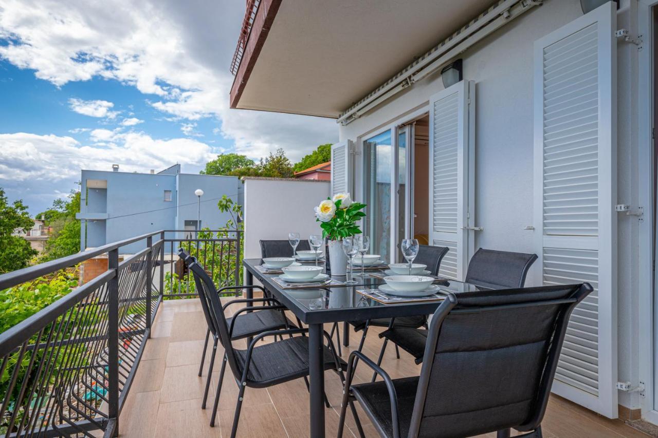 Apartmani Jasminka Dramalj Exterior photo