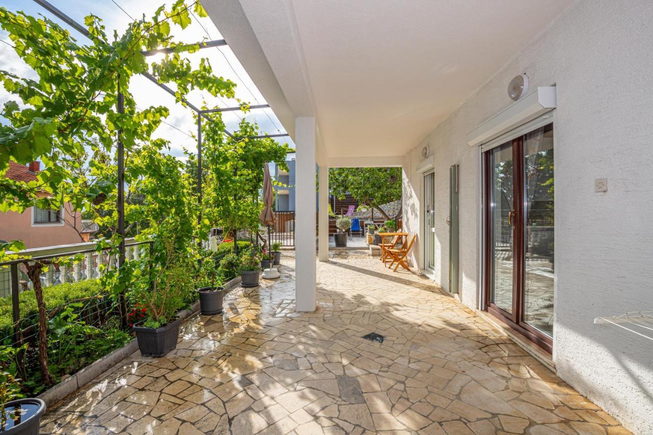 Apartmani Jasminka Dramalj Exterior photo
